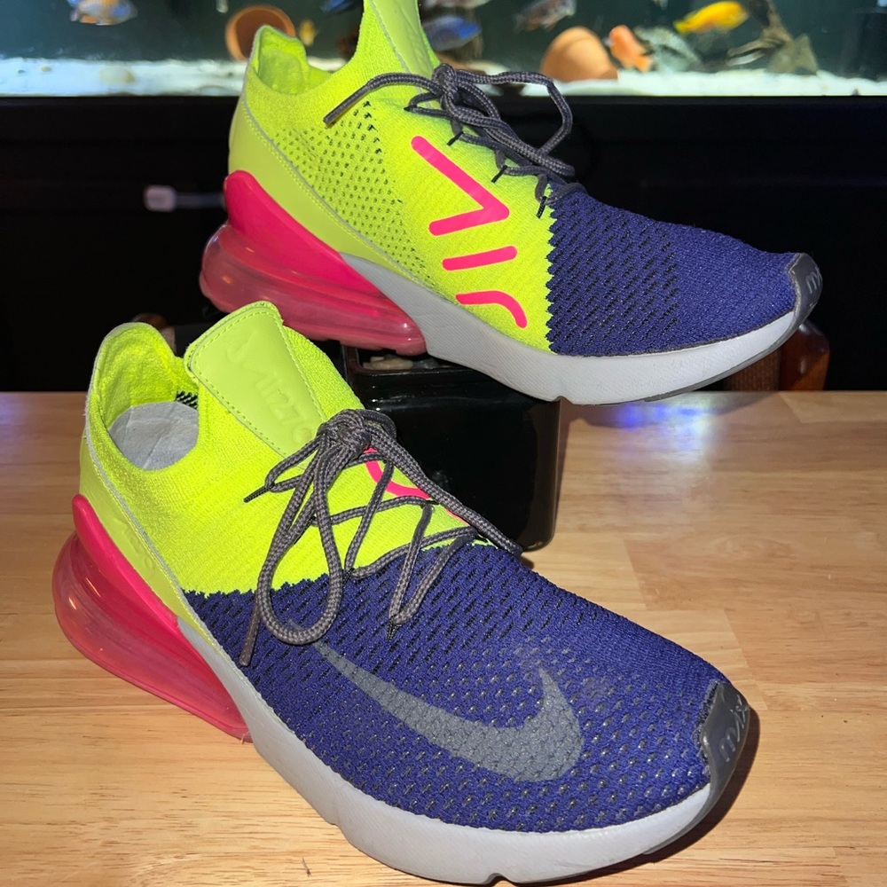 Nike Air Max 270 Flyknit